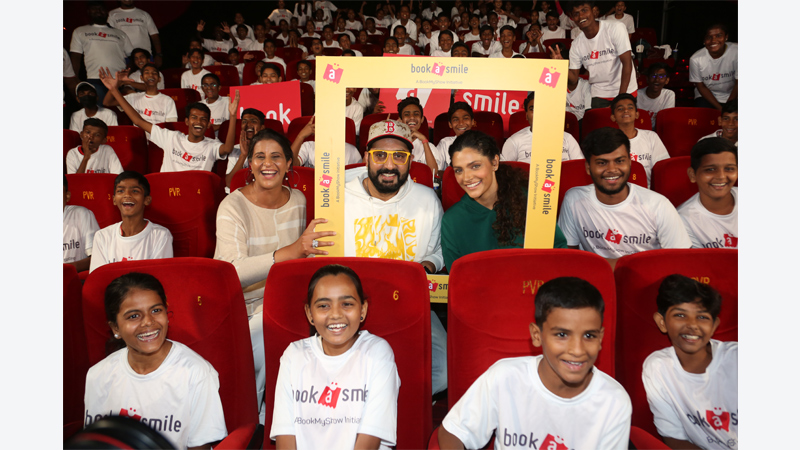 Ghoomer cast bowl over 100 young, underprivileged beneficiaries’ hearts with BookASmile