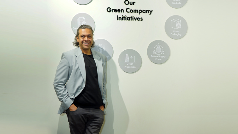 How to conduct market research for informed decision-making in marketing?