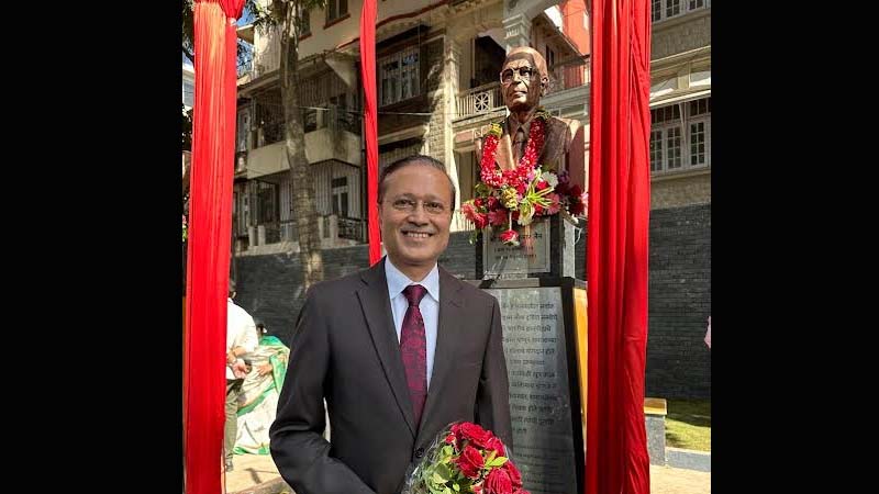 Ex-Times Group chairman Ashok Jain honored as ‘Heroes of Mumbai’ by Maha govt