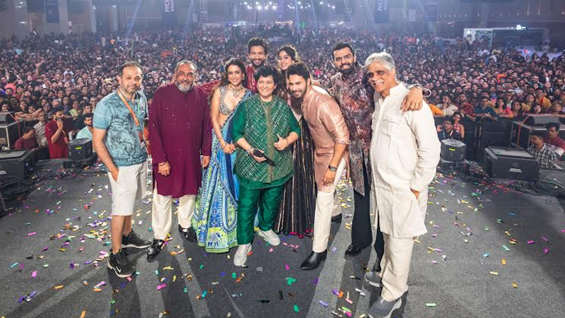 Dandiya dazzle as Hindi cinema joins Falguni Pathak fun