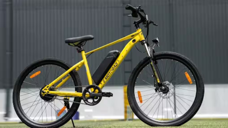 EMotorad launches special edition e-cycle for Dhoni’s birthday
