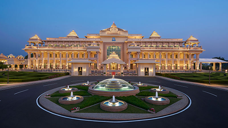 Cigarettes and Surplus: ITC lights up with Rs 4912 crore Q1 profit