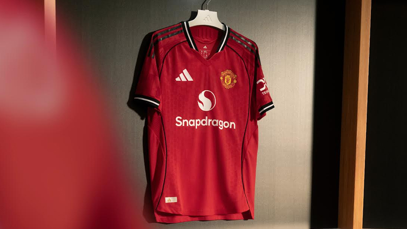 Man United and adidas strip it back to dreamland with new home kit