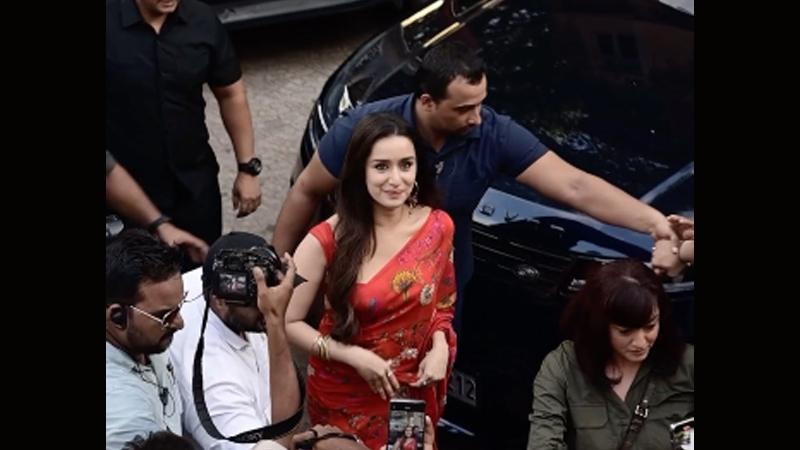 Shraddha Kapoor surprises fans with Stree 2 teaser and first look