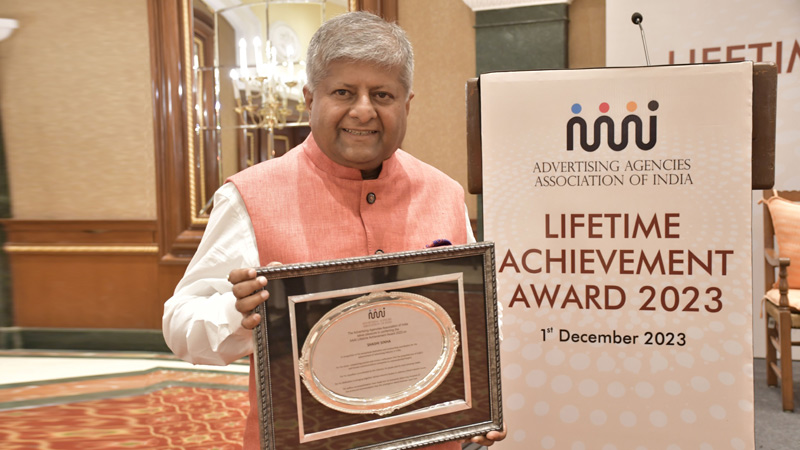 Shashi Sinha receives AAAI Lifetime Achievement Award 2023