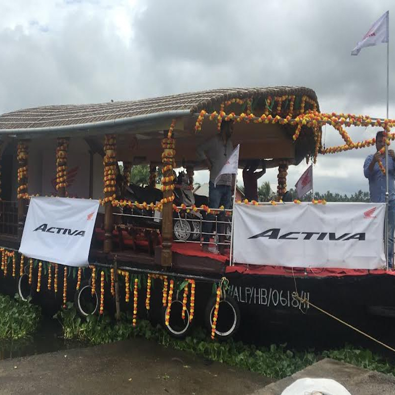 Honda Motorcycle and Scooter India showcases its new OOH Campaign ‘Floating Showroom in the Backwaters of Kerala’