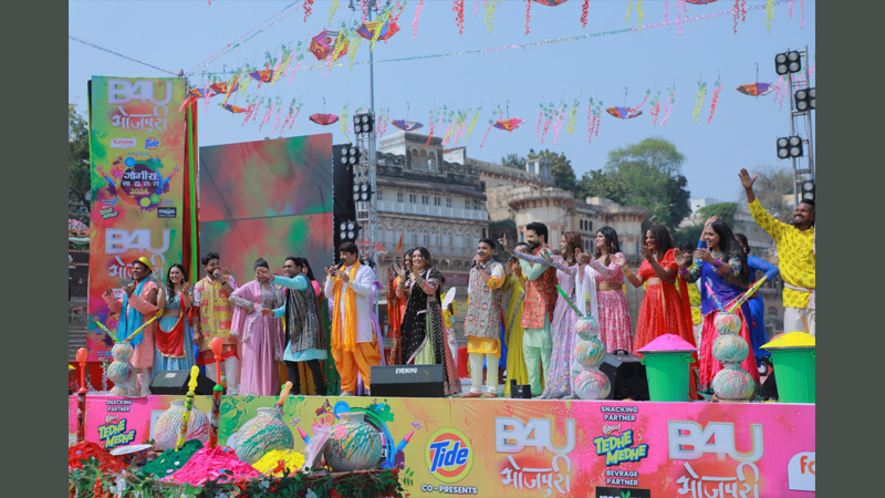 BHOJPURI STARS CELEBRATE HOLI WITH B4U BHOJPURI AT VARANASI GHAT