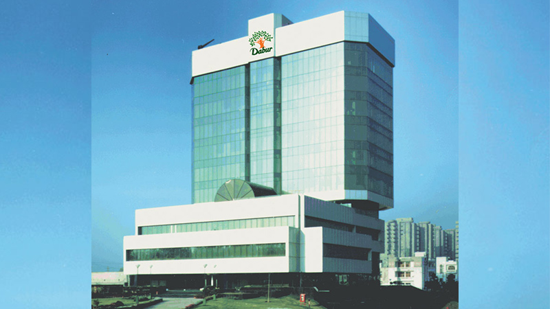 Dabur sticks with Starcom, retains Rs 500 crore media mandate in bold move