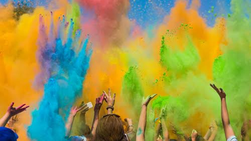 Think outside the colour box this Holi and explore these unique activities