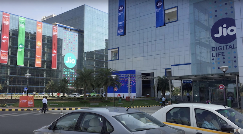 Jio hops onto SpaceX’s StarLink bandwagon close on the heels of Airtel