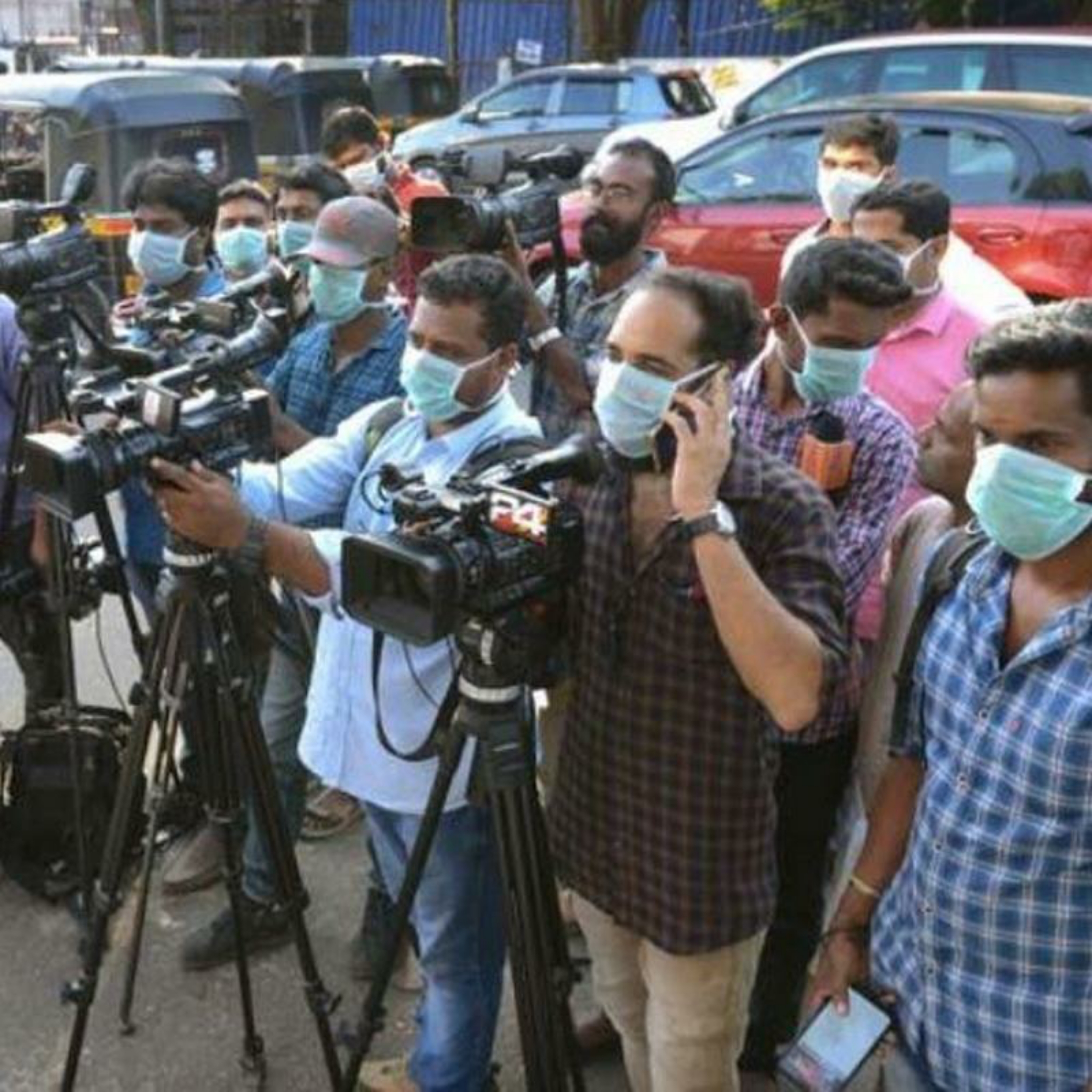 MP, Odisha & Bihar declare journalists frontline workers; Centre still mum
