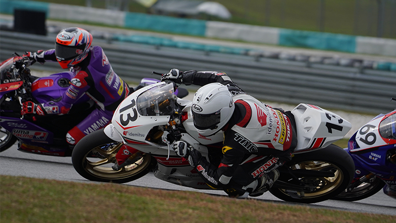 Idemitsu Honda Racing riders battle it out in Malaysia’s heat, gain ground in ARRC