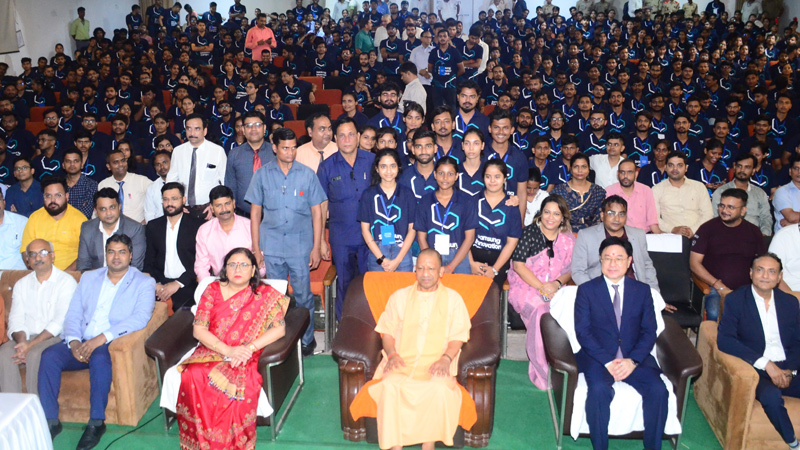 350 Students achieve certification at Samsung Innovation Campus with CM Yogi Adityanath’s support