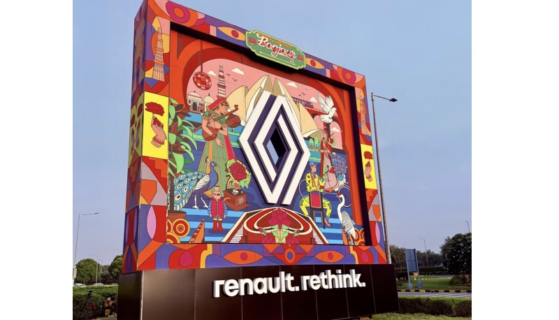 Renault splashes Delhi airport with giant pop-art tribute