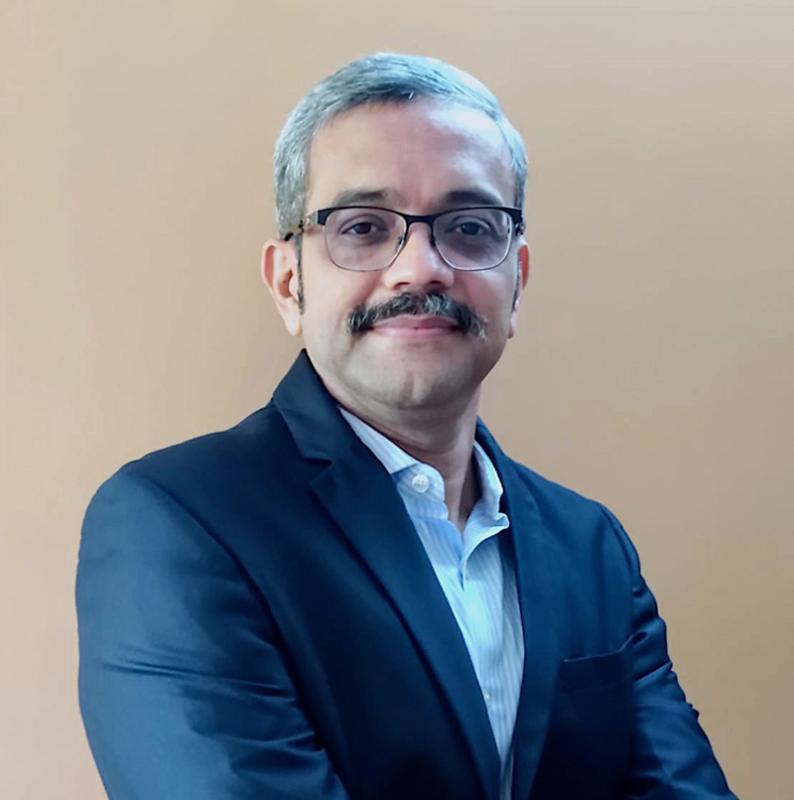 Zoom switches from a video calling, meeting app to a UCaaS platform; bolsters business