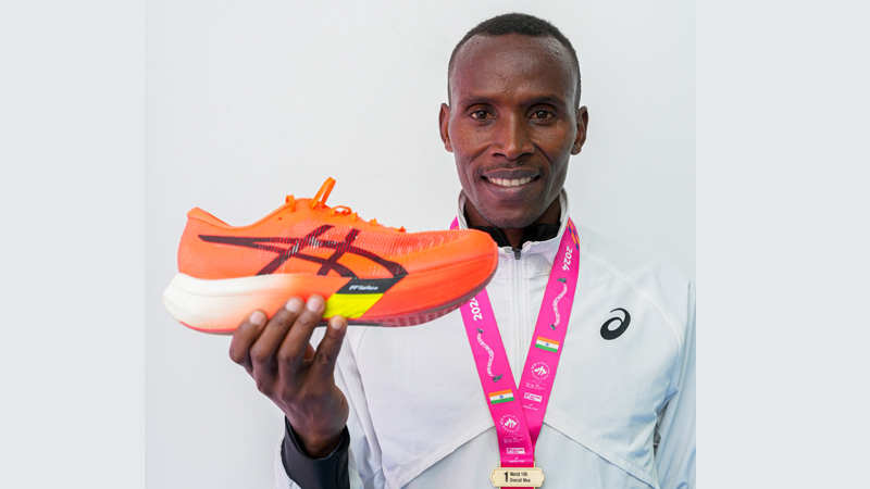 ASICS Athlete Peter Mwaniki leads to victory at TCS World 10K Bengaluru 2024