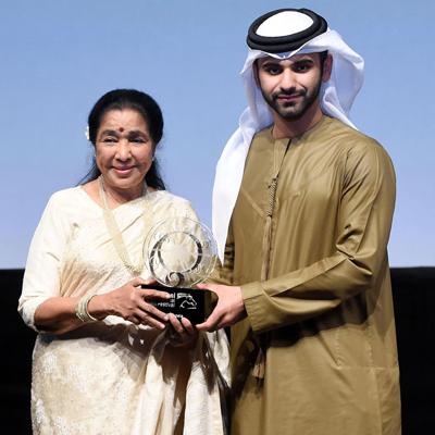 Asha Bhosle receives Lifetime Achievement at DIFF