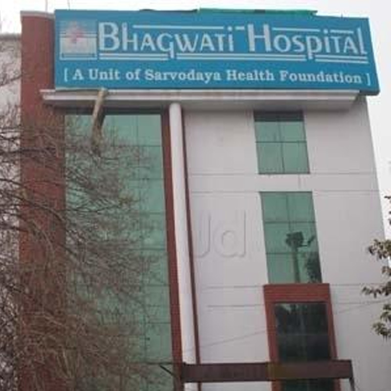 Film technician dies after fall on the sets