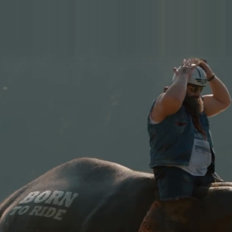 Dominar400 continues to hyper-ride in latest ad