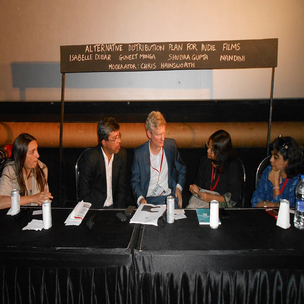 Alternative distribution plans for indie films