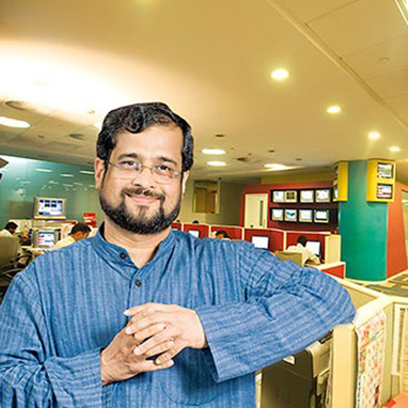 Nikhil Wagle exits ‘Maharashtra One’