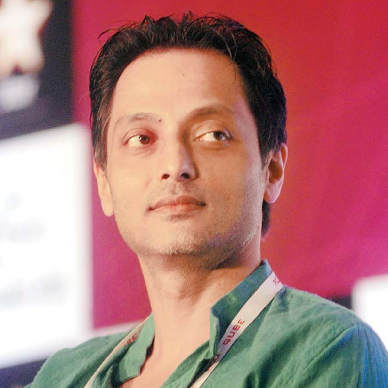 Sujoy Ghosh to make Aranyer Din Ratri in Hindi