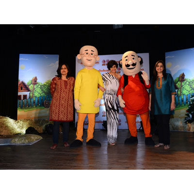 Nickelodeon pulls out all stops to celebrate Christmas