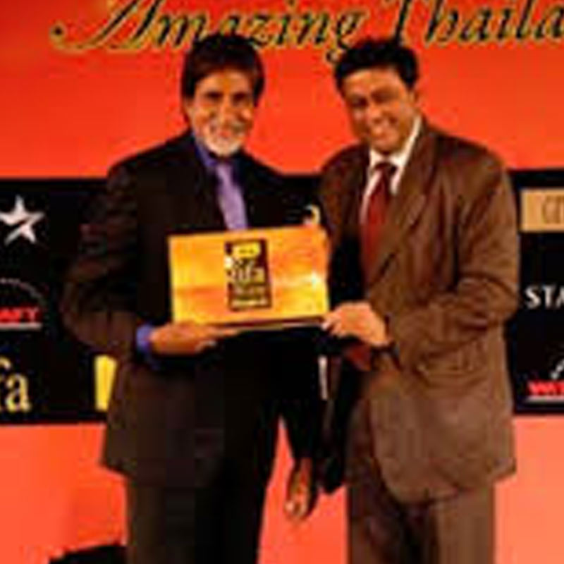 Bachchan to announce IIFA Weekend at House of Commons