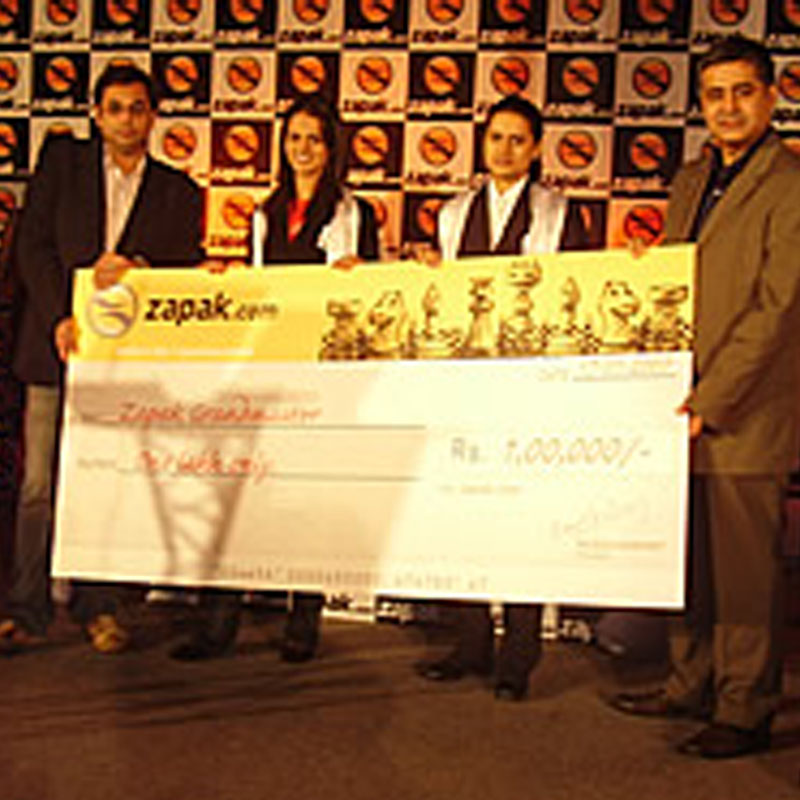 Chess Grandmasters now on Zapak.com