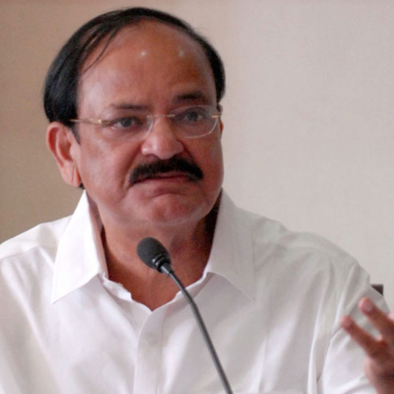 Ensure flow of undiluted and unadulterated information to the people: Naidu