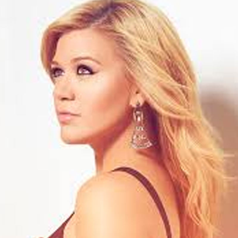 Kelly Clarkson to co-host MTV Asia Awards