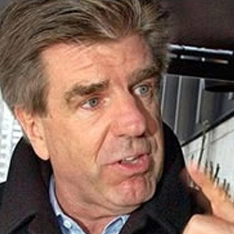 Tom Freston quits; Philippe Dauman named new Viacom CEO