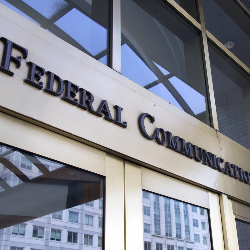 FCC commissioner flays news television in US