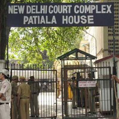 Jaitley, Bar Council deplore attacks on media; SC asks police to ensure safety