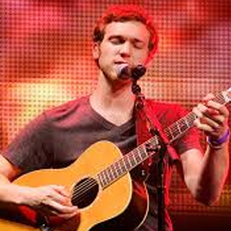 ‘American idol’ winner Hicks sues record producer