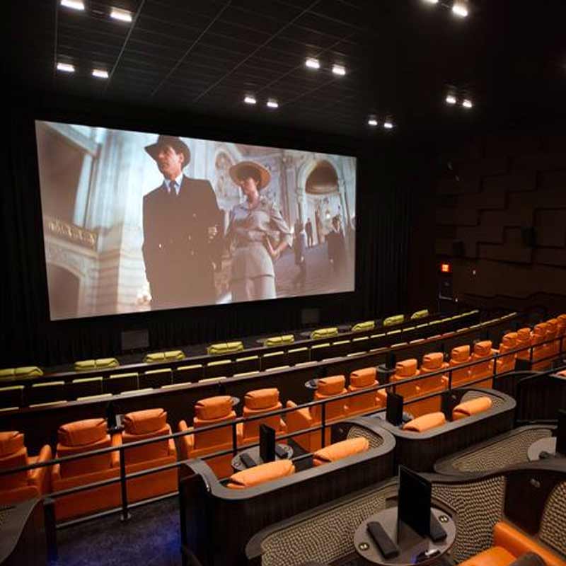 Netflix-iPic Entertainment tie up; to release original films