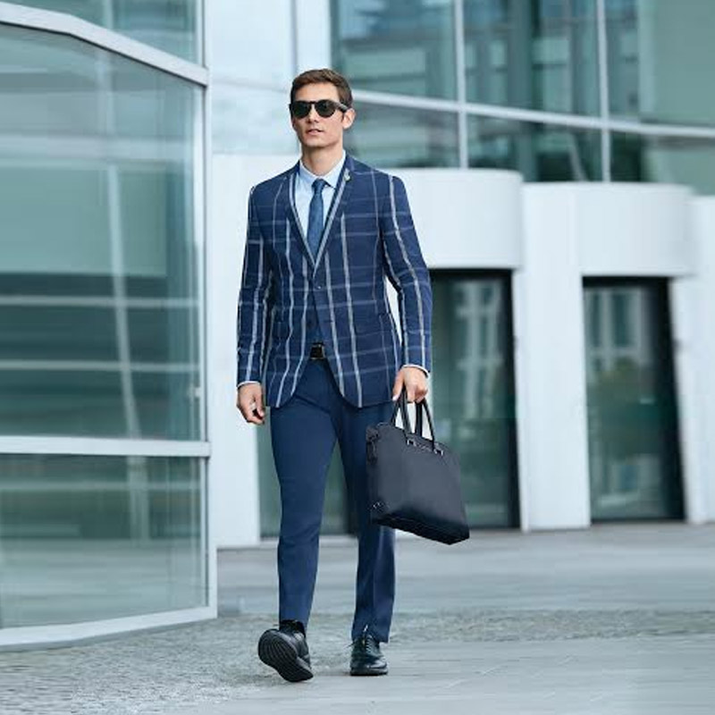 Van Heusen unveils next edition of innovative formalwear