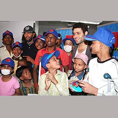 Big 92.7 FM observes World Cancer Day with kid’s from Tata Hospital