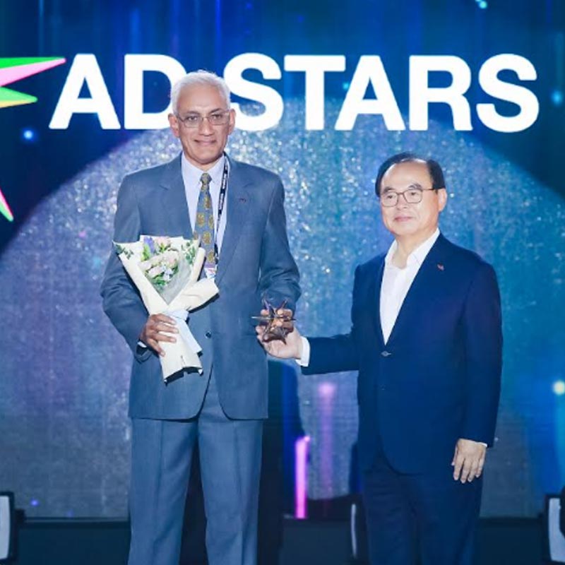 Srinivasan Swamy receives International Honorary Award at AD STARS, Busan, Korea