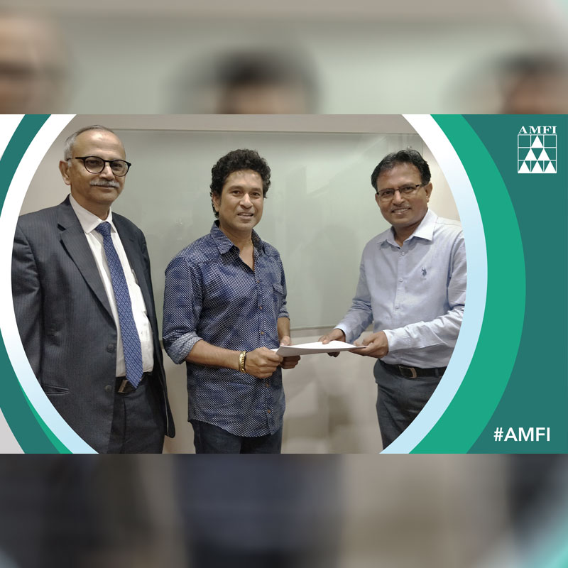 AMFI ropes in Sachin Tendulkar, M S Dhoni for ‘Mutual Funds Sahi Hai’ campaign