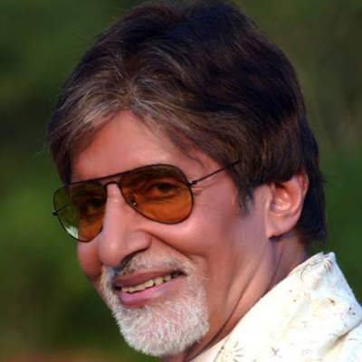 Amitabh Bachchan hits 10 million fans on Facebook