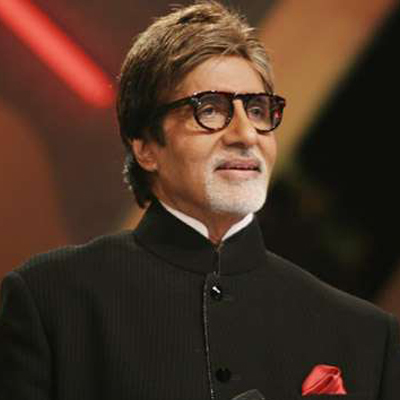 Amitabh Bachchan felicitated by Egyptian Academy of Arts