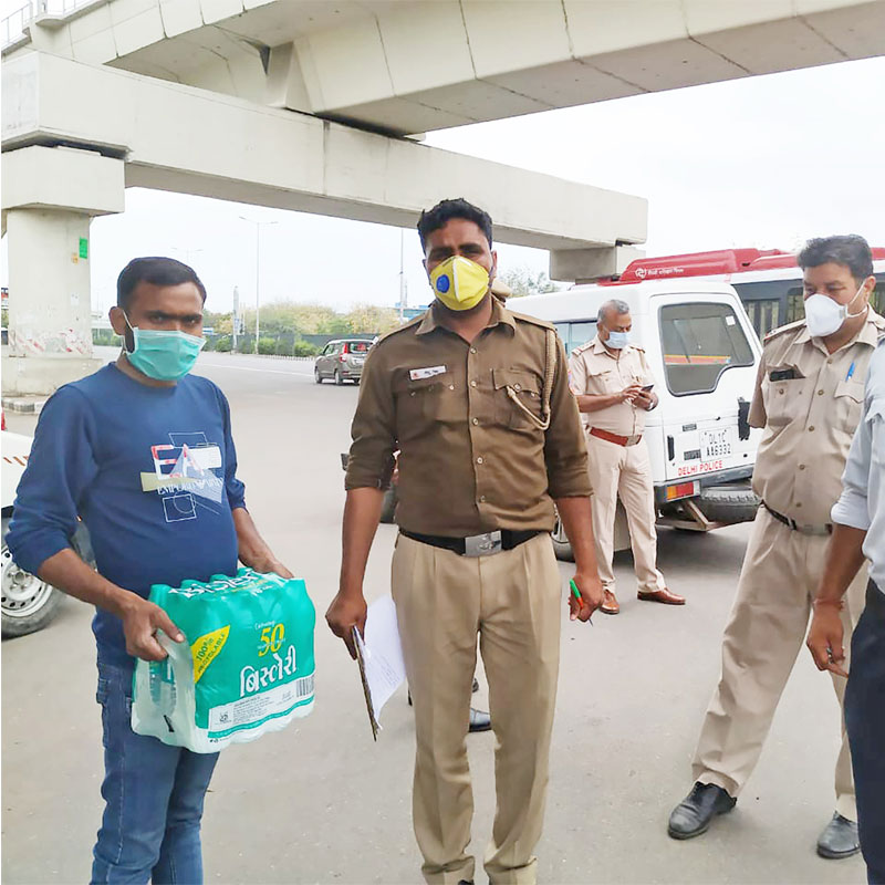 Bisleri services free packaged drinking water to frontline fighters against Covid-19