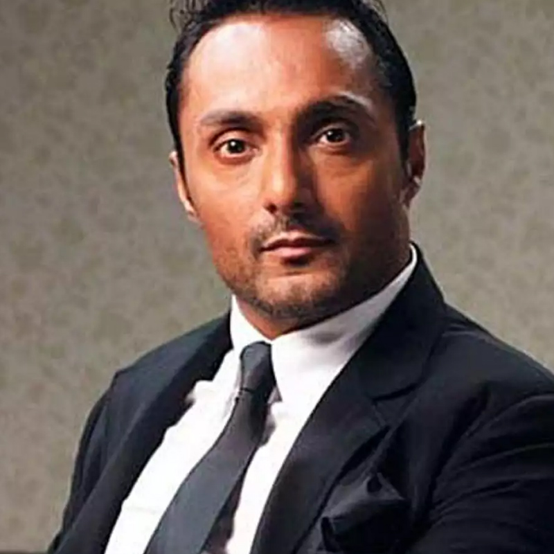Rahul Bose’s overpriced bananas feed creativity of brands on Twitter