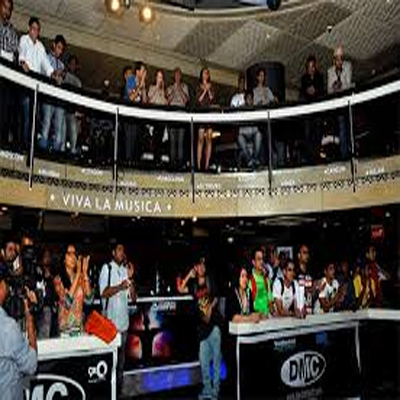 DJ Roane spins his way to DMC World DJ Championships 2013