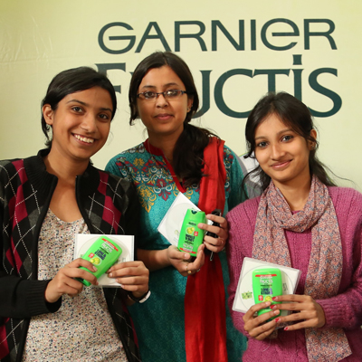Garnier Fructis ropes in bloggers for product testing