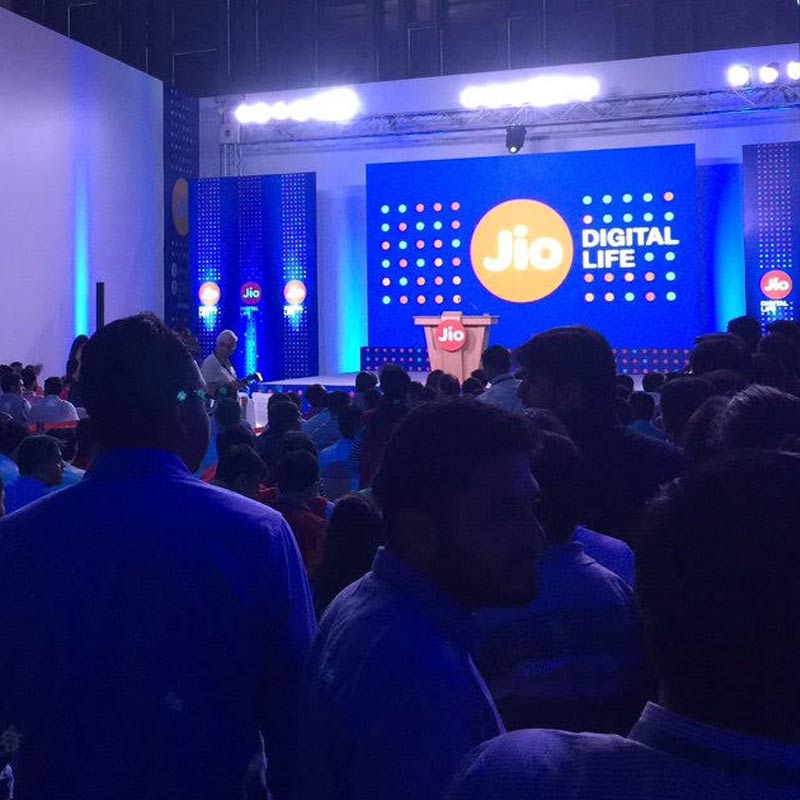 Jio extends HNY free data offer up to 31 March ’17