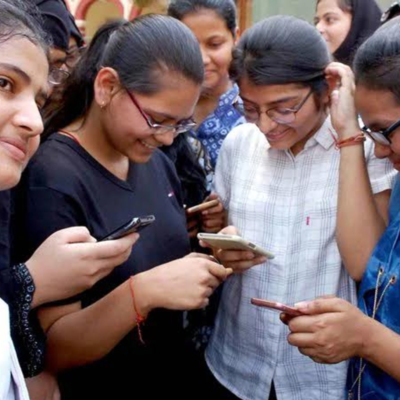Indians are spending more time on smartphones since lockdown: Vivo report