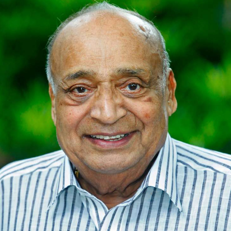 Mathrubhumi chief and politician MP Veerendra Kumar passes away