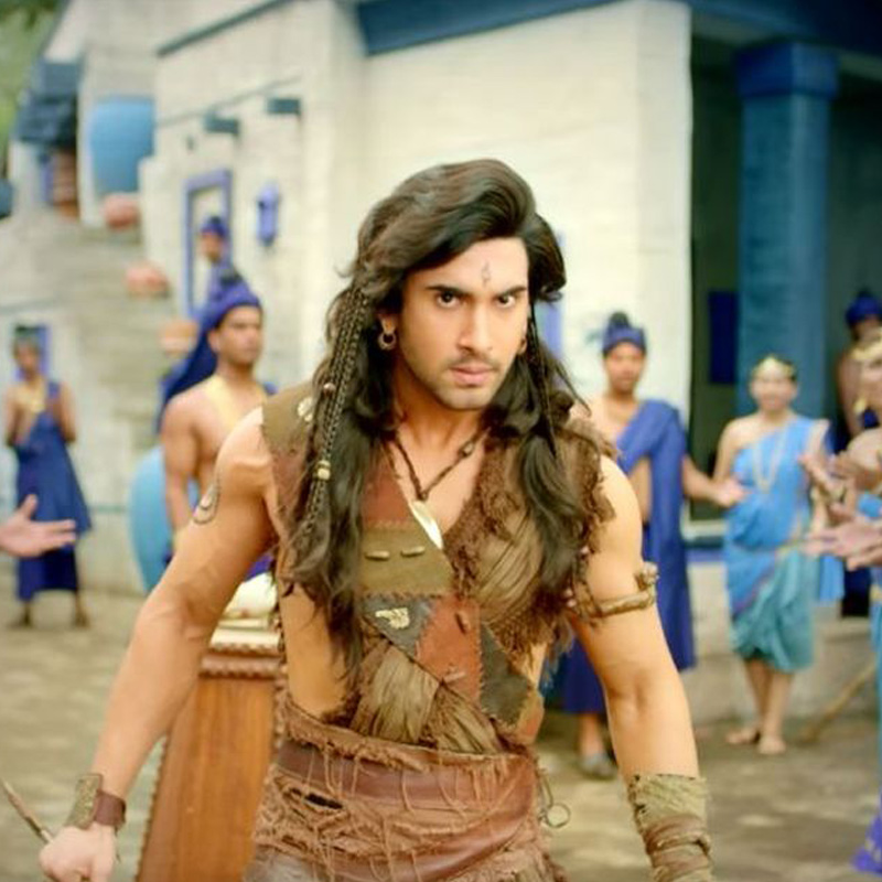 ‘Porus’ viewership soldiers on